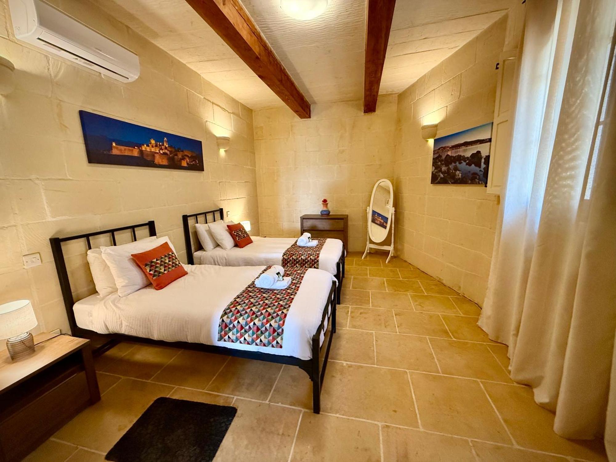 Lonza Gharb Farmhouse المظهر الخارجي الصورة